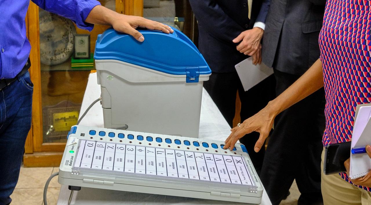 Maha chief poll officer warns of legal action over EVM tampering allegations