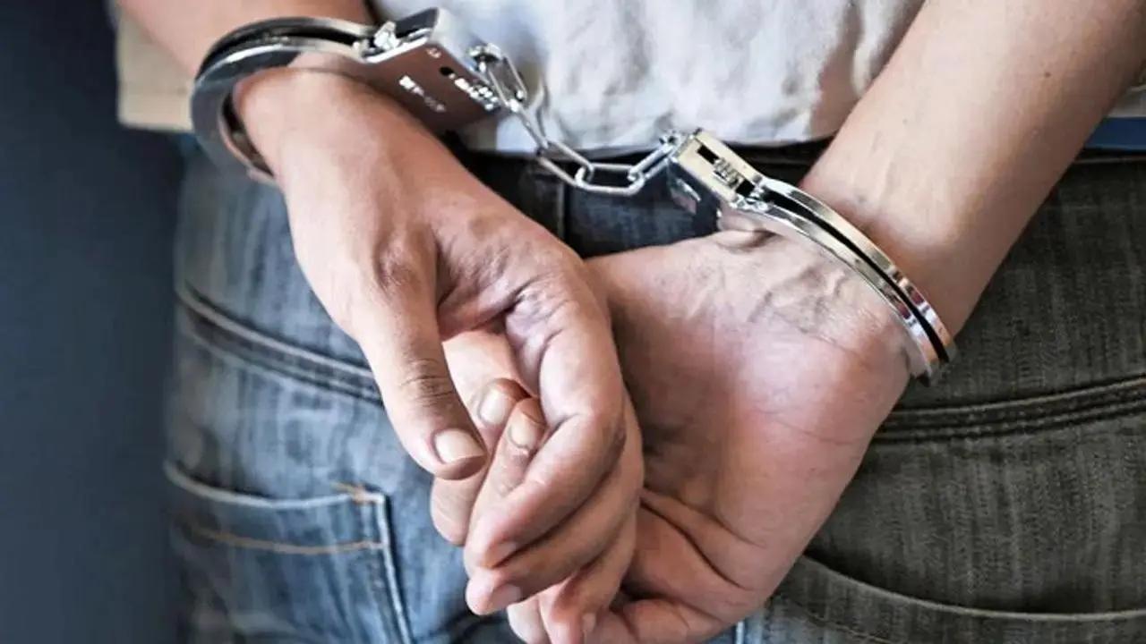 Man held after retired teacher loses Rs 23.69 lakh in share trading fraud