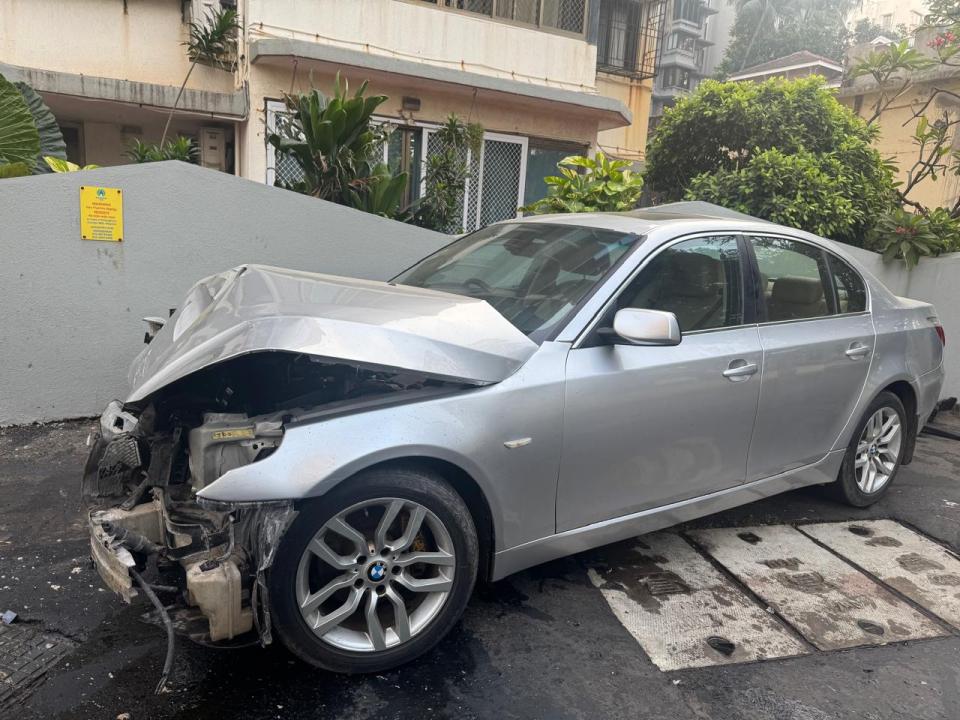 Mumbai: Speeding BMW crashes into Bandstand society wall, no injuries reported