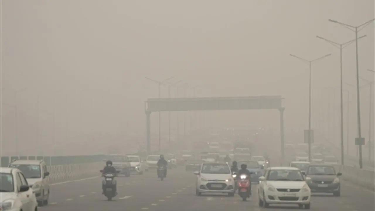 Delhi air pollution: Doctors report a rise in digestive disorders