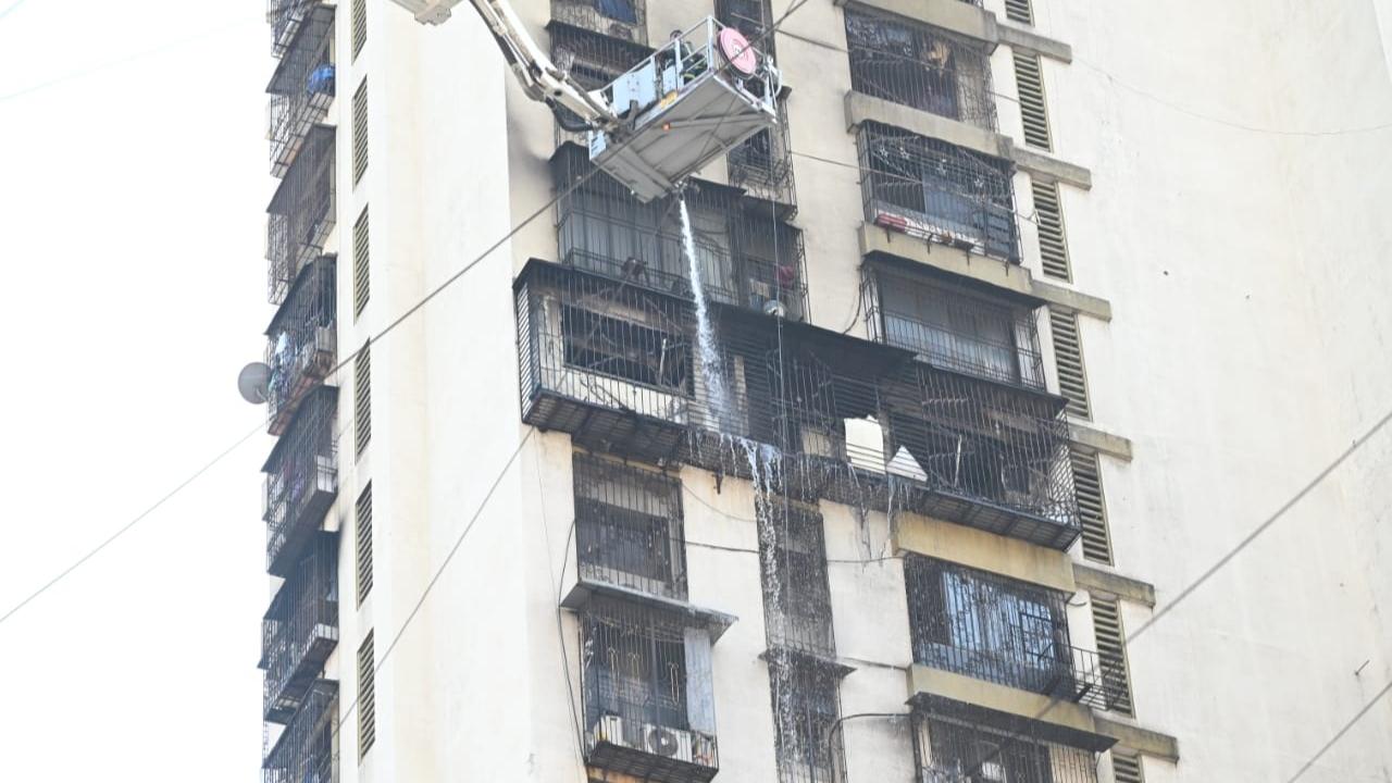 Two injured after fire breaks out on 14th floor of Dongri building