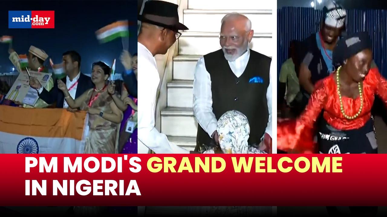  PM Modi lands in Nigeria, Gets special welcome by Indian diaspora