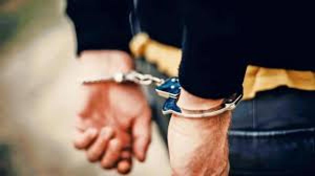  Juvenile escapes police custody during medical examination in Thane district