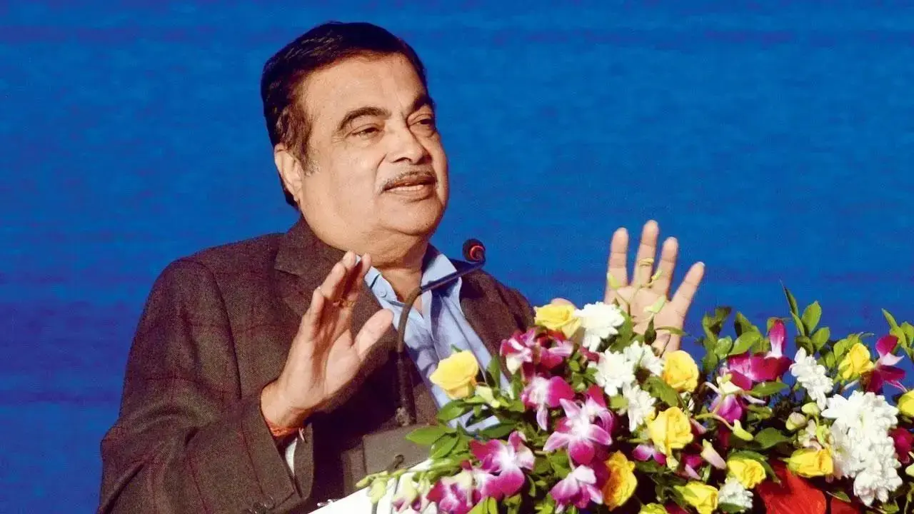 Nitin Gadkari backs 'Batenge to Katenge', urges national unity ahead of polls