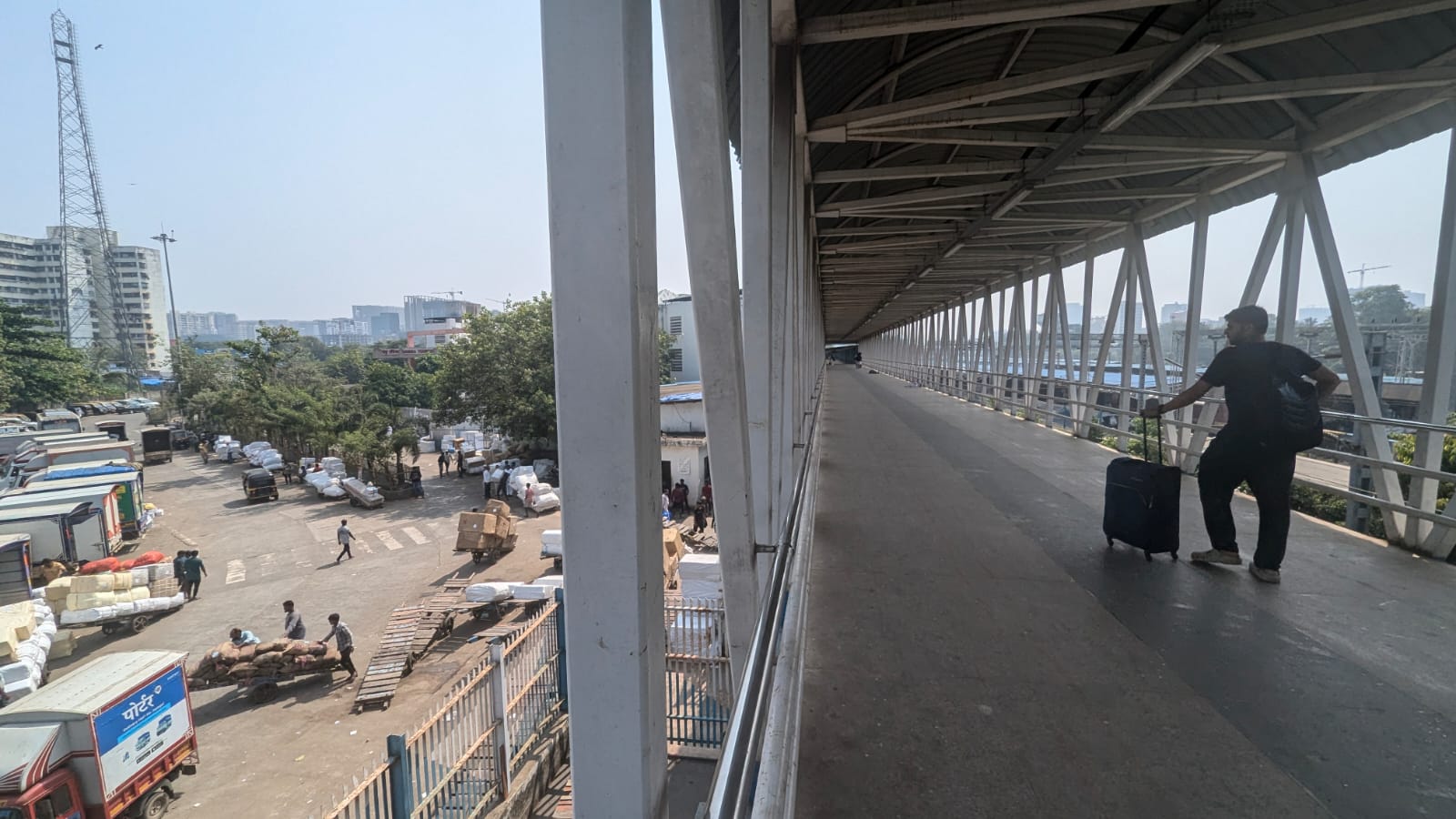 At present, linking together small FOBs, Western Railway (WR) has a 1.2-km FOB or skywalk that links the Churchgate end of Khar suburban station to the Churchgate end of Bandra Terminus. It traverses the entire length of the terminus, passing over platform 1