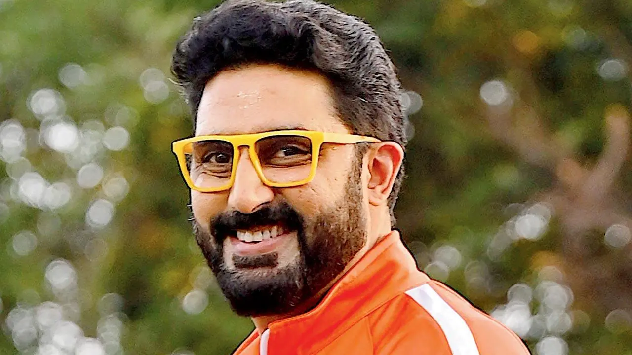 Annoyed Abhishek Bachchan folds his hands as paparazzi hound him for pictures