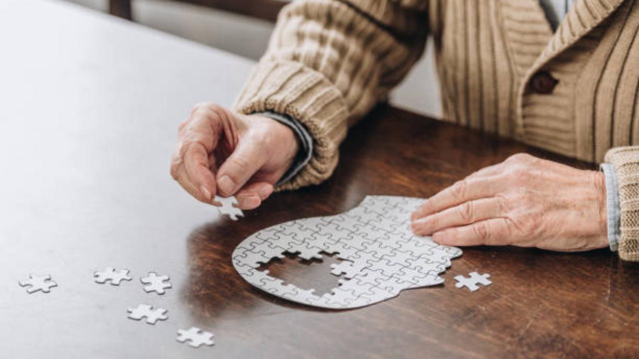 Loneliness increases risk of dementia by over 30 per cent, suggest studies