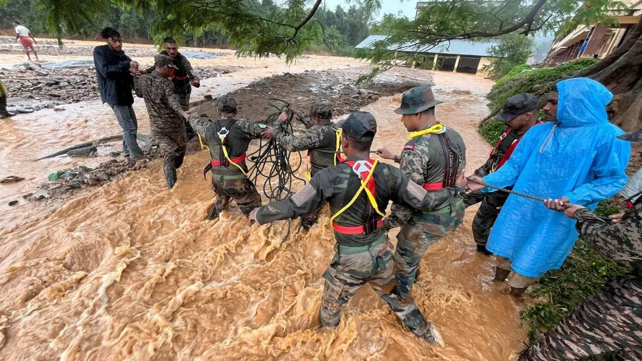 Kerala government calls for immediate Centre aid for Wayanad landslide relief