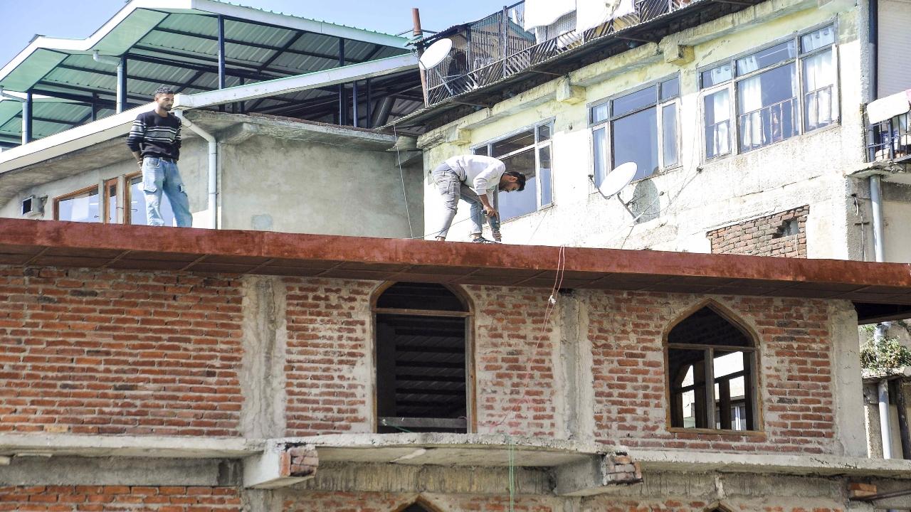 Himachal Pradesh mosque row: Demolition of three storeys starts