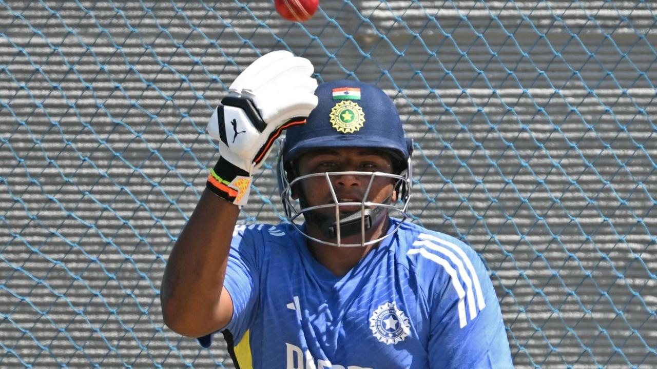 Irani Cup: Sarfaraz smashes double ton, piles up pressure on Rest of India & KL Rahul