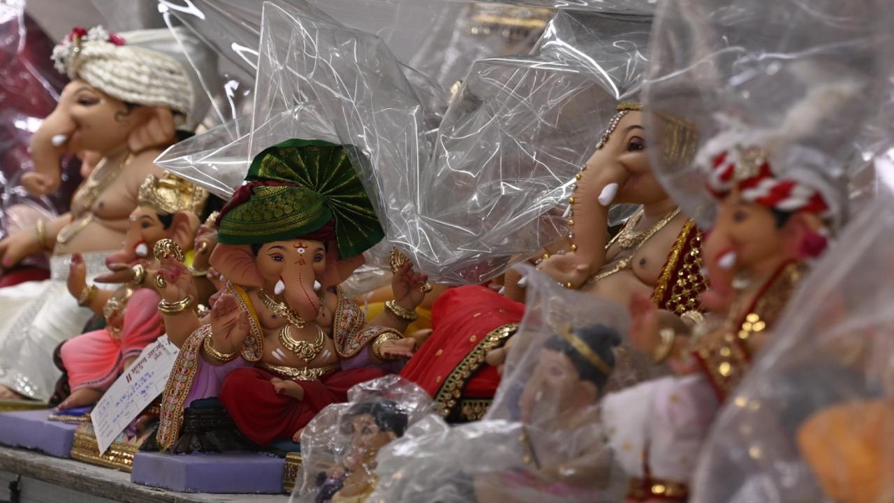 IN PHOTOS: Mumbai gets ready to welcome Bappa for Maghi Ganesh Utsav 