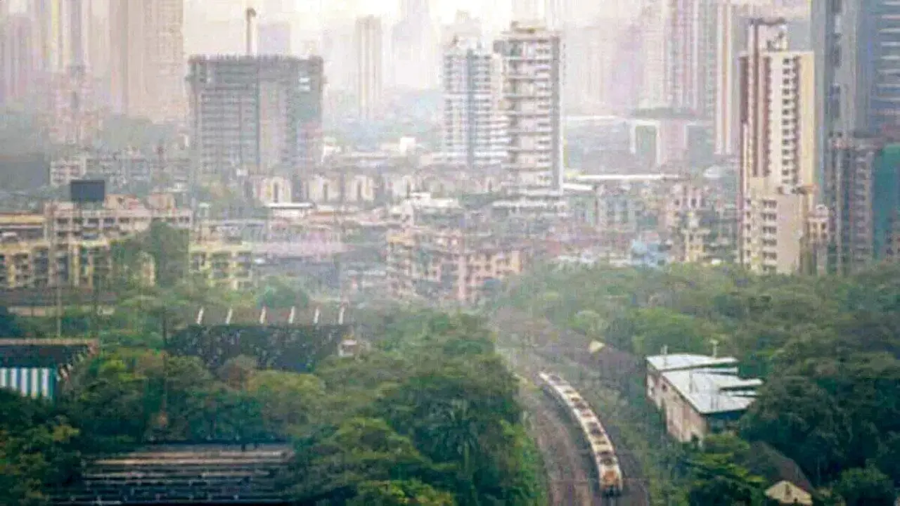 Mumbai weather update: AQI at 101 as clear skies and sunny weather return